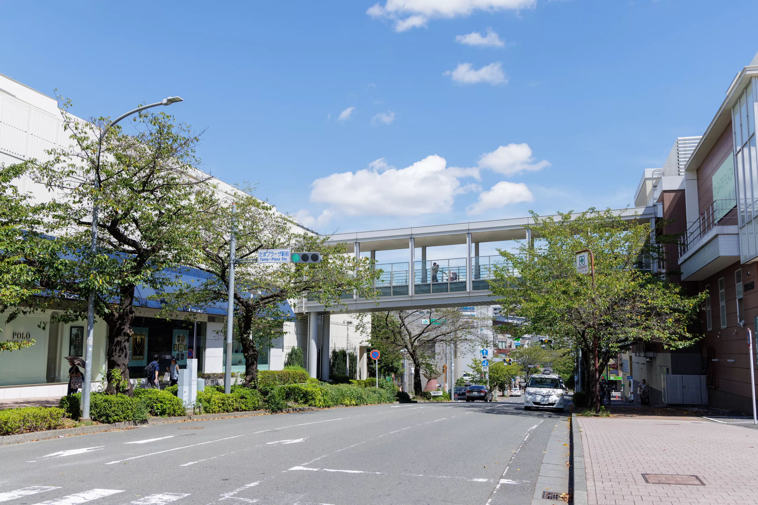 001 tamaplaza station